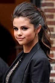 Stylish And Trendy Office Hairstyles Peinados De Selena Gomez