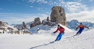 Cortina 2021 è il sito ufficiale dei campionati del mondo di sci alpino che si terranno nella città di cortina d'ampezzo. Cortina D Ampezzo Ski Resort Cortina D Ampezzo Snow Report Ski Lift Passes