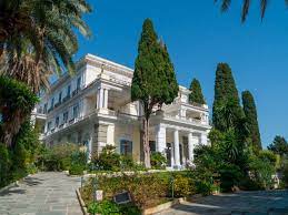 Hi/low, realfeel®, precip, radar, & everything you need to be ready for the day, commute, and weekend! Axilleio Kerkyra Terrabook