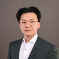 40+ "Derrick" profiles