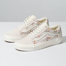 Black And White Vans Shoes For Girls Vintage Old Skool Shop Classic Shoes At Vans Aesthetic Shoes Classic Shoes Girls Shoes