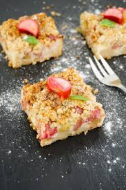 Rhabarberkuchen Mit Quark Und Streusel Kalorienarmes Rezept