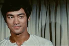 Bruce LEE : Biographie, Tombe, Citations, Forum...