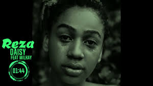 Daisy Reza's Instagram, Twitter & Facebook