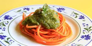 Spaghetti Di Carota Al Pesto Di Menta Ricetta Ricette Pasti Vegani Idee Alimentari