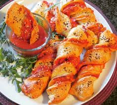 Schnelle Gedrehte Pizzastangen Rezept Kochen Und Backen Pizza Stangen Lebensmittel Essen