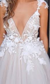 Absolutely Stunning Berta Bella Pre Loved Wedding Dress At 30 Off Buy This Gorgeous Used Wedding Dress Wit Preowned Wedding Gowns Big Wedding Dresses Dresses