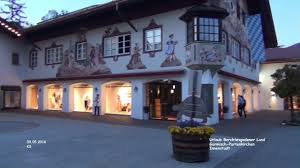 In deutschland sind die städte kassel, andernach, freiburg, berlin oder münchen beispielhaft. Bummel Durch Die Innenstadt Von Garmisch Partenkirchen Youtube