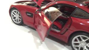 Open up one of the doors and you'll be able to see into the interior which is just as rich in features, with a. Maisto Mercedes Benz Amg Gt 1 18 Exclusive Edition Diecast Model Car Youtube