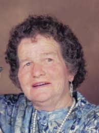 Lorinda Bell's Instagram, Twitter & Facebook