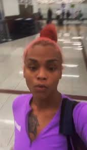 TSA BE DOING ALOT CAUSE WHY CANT I WEAR WHAT I WANT ! 😒 YALL AGREE WITH  KAY RICAN ?