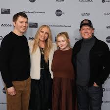 The cast of Little Miss Sunshine reunited for a special 20th anniversary  screening at Sundance : r/Cinema