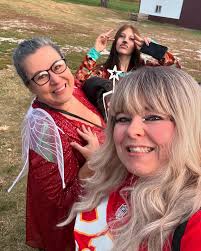 Alison Miller (@missallie13) • Instagram photos and videos