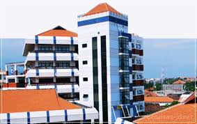 Maybe you would like to learn more about one of these? Update 2020 Daftar 10 Universitas Terbaik Di Surabaya Ptn Pts