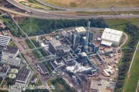 Das landesumweltamt (lanuv) geht davon aus, dass der rauch nach der explosion im chempark leverkusen dioxinverbindungen enthielt. Fkvnsfjxr0jgm