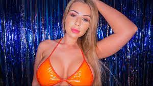 ▷ Nina Milano in Busty MILF From Down Under Takes A Facial | Free video  from Spizoo