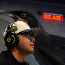 Studio chats, new music, and.... a haircut? 👀 Rachel Wilson joined us