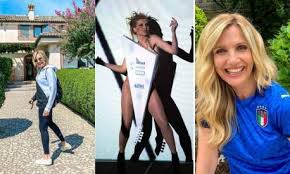 408 stockfotos & bilder zum thema lorella cuccarini stehen zum lizenzieren zur verfügung. Lorella Cuccarini Dieta Sbagliata Figli Danza Tutte Le Curiosita