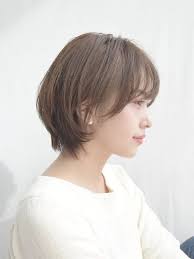 エラ張り顔 に似合う髪型とは ショート ロング ベース顔を小顔に見せるヘアスタイル集 ホットペッパービューティーマガジン 韓国のショートヘア ヘアスタイリング ベース顔