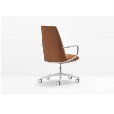Also in small rooms the slim and light therapy chair offers with its two motors the necessary flexibility and highest comfort to guarantee your patients a pleasant treatment. Elinor 3755 Contract Home Office Armchair Bello Spazio