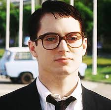 Lending a helping hand in the rpc — Below the cut you will find #200 gifs  of the actor...