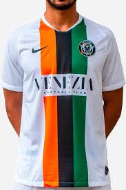 La storia del gioco del calcio a venezia. Venezia Nike Mette Tutti D Accordo Pianetaempoli