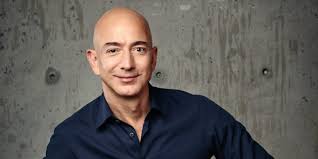 Amazon.com founder jeff bezos is now ready to take people into space. Amazon Grunder Jeff Bezos 12 Dinge Die Du Wissen Solltest Grunder De