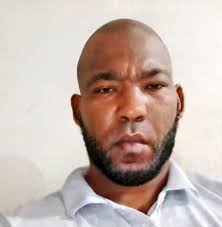 Ready for the new year 💪✨ What are you leaving behind — excuses or  comfort? 👇” Coach @the_pro_ducer @evogennutrition 🧬 -code theresa10  @megafitmeals 🍽️ -code theresa10 @dnapowerinc -code TheresaDNA  @liquidsunrayz ☀️ -code