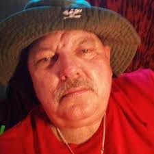 Just to be clear… i am very much single! Im with no one! I think a few ppl  maybe has misinterpreted something I posted