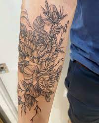Covers the area from the top of the shoulder halfway to the elbow. 22 Awesome Floral Sleeve Tattoo Design Ideas