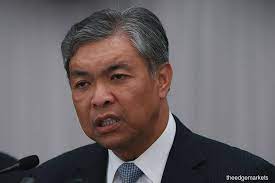 The umno president's corruption trial was postponed yesterday. Credit Card Records Reveal Ahmad Zahid And Wife S Luxurious Lifestyle Edgeprop My