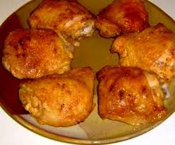 Pieptul de pui tăiat se pune în cratiță, se condimentează cu sare, piper, oregano, busuioc, se pun cele 5 linguri de bulion și se lasă până pieptul e gata, amestecând din când în când. Reteta Pui La Cuptor Cu Sos De Maioneza I Restaurantedelux Ro