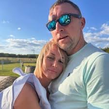 Witam. Oferuje solidne konstrukcje garaży pod płyty warstwowe. Możliwość  montażu plyt warstwowych . Od A do Z Malopolska Tel 515 469 282