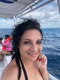 Ginger Crow's Instagram, Twitter & Facebook