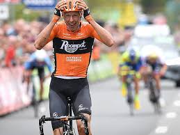 I sæsonen 2021 annoncerede van der hoorn oprindeligt en kontrakt med beat cycling club , men den følgende måned underskrev han en aftale. Ausreisser Van Der Hoorn Setzt Sich Durch Kicker