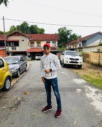 Penyanyi & pegawai bomba agama: Biodata Penuh Syafiq Farhain Peserta Big Stage Dan Penyanyi Lagu Sayang Maafkan Aku Iluminasi