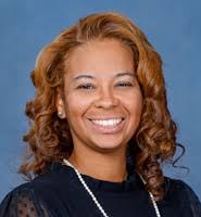 Karen Geib's Instagram, Twitter & Facebook