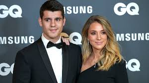 El futbolista de 27 años ha sido el encargado de anunciarlo a través de sus redes sociales, con una emotiva publicación. Alice Campello Ha Partorito E Nato Edoardo Terzo Figlio Con Alvaro Morata
