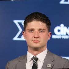 Pamela Cusumano's Instagram, Twitter & Facebook