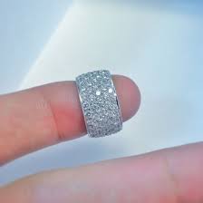 Platinum Diamond Wedding Band 2 20 Carats Looking Like A Glass Filled With Some Crushed I Platinum Diamond Wedding Band Crushed Diamonds Diamond Wedding Bands