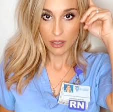 Karen Gregor's Instagram, Twitter & Facebook