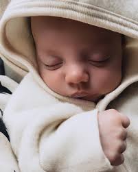 1,004 отметок «нравится», 29 комментариев — hln.be (@hln_be) в instagram: Lara By Lara Posts Facebook