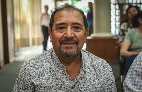 Tengo necesidad de rendir un homenaje a mis camaradas caídos en combate”