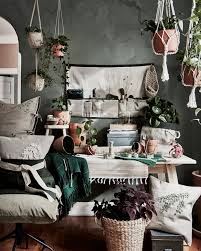Mengapa fasad rumah menjadi perhatian kami, ini pun ada alasannya. Tanaman Rumah Yang Cocok Dengan Zodiak Anda Simak