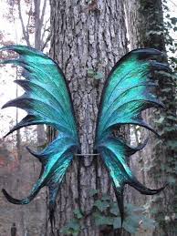 Ooak Iridescent Green Black Fae Fairy Wings Cosplay Renaissance Xylia 150 00 Via Etsy Feenflugel Dunkle Feen Kostumvorschlage