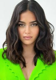 Fan Casting Melissa Barrera as Olive Torres in The Unhoneymooners Movie