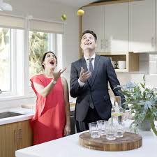 Love It Or List It Vancouver Kelly Gene Jillian Harris In 2020 Jillian Harris Split Level House Plans Vancouver