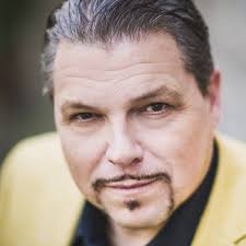 Michael Schade träumt von einem "Konzert um die Pestsäule"