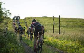 Dirty kanza, the dirty, dk, it went by a few names, but it was, or is, the biggest gravel racing event in the land. Dirty Kanza Renamed Unbound Gravel After Complaints Term Insulted Native Americans Cyclingnews