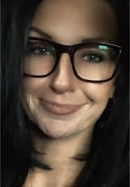 Jennifer Burchfield's Instagram, Twitter & Facebook